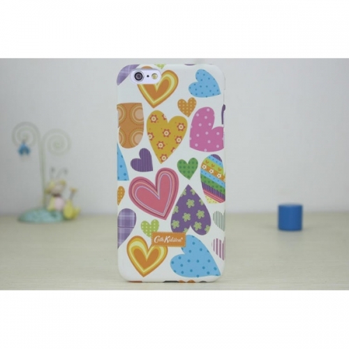 Пластиковый Чехол-накладка Кэт Кидстон для iPhone 6 Сердечки