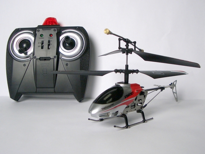 Радиоуправляемый вертолет Fu Qi Model Utmost Exceed 4CH Gyro ИК-управление