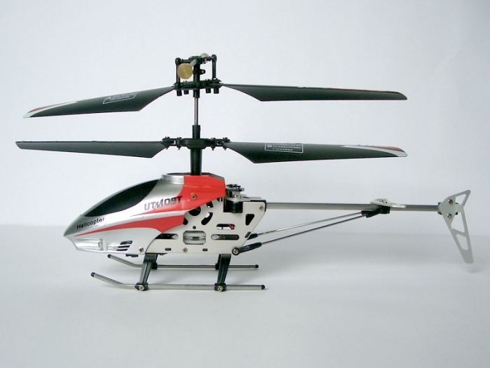Радиоуправляемый вертолет Fu Qi Model Utmost Exceed 4CH Gyro ИК-управление